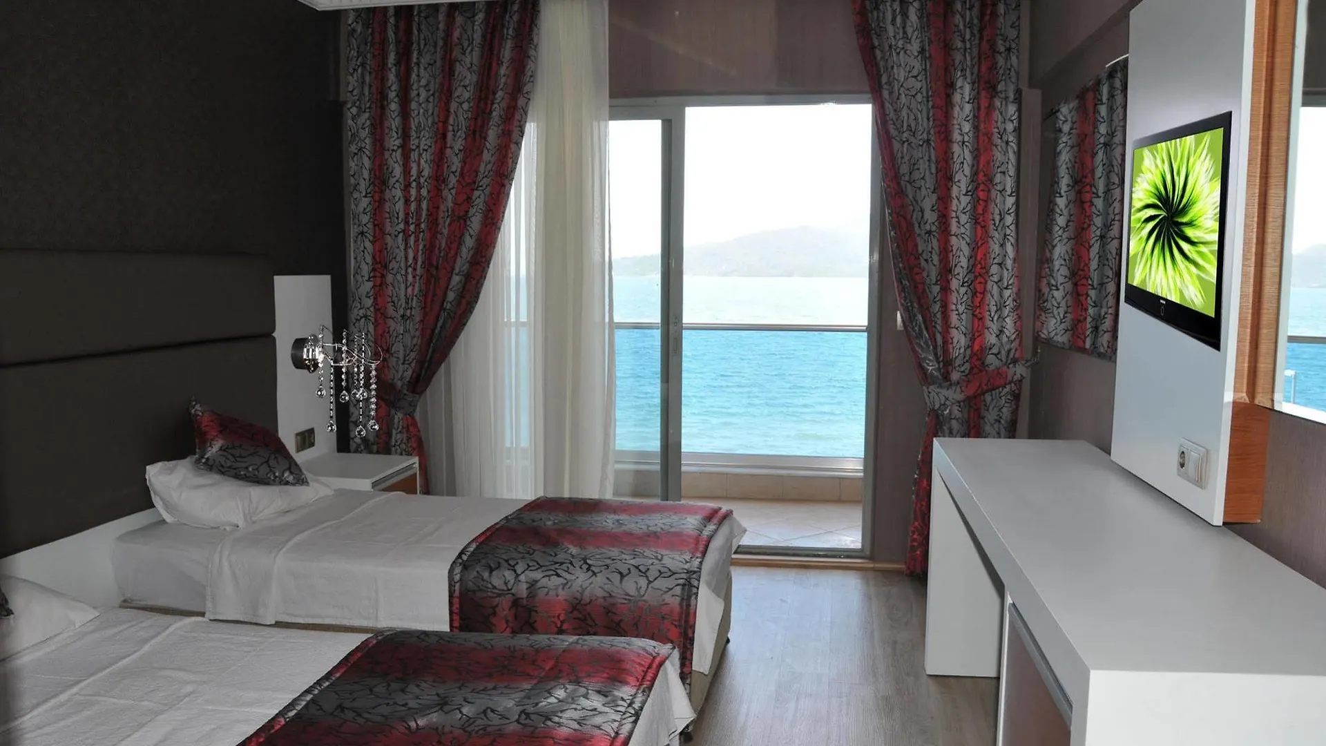 Mehtap Beach Hotel Мармарис